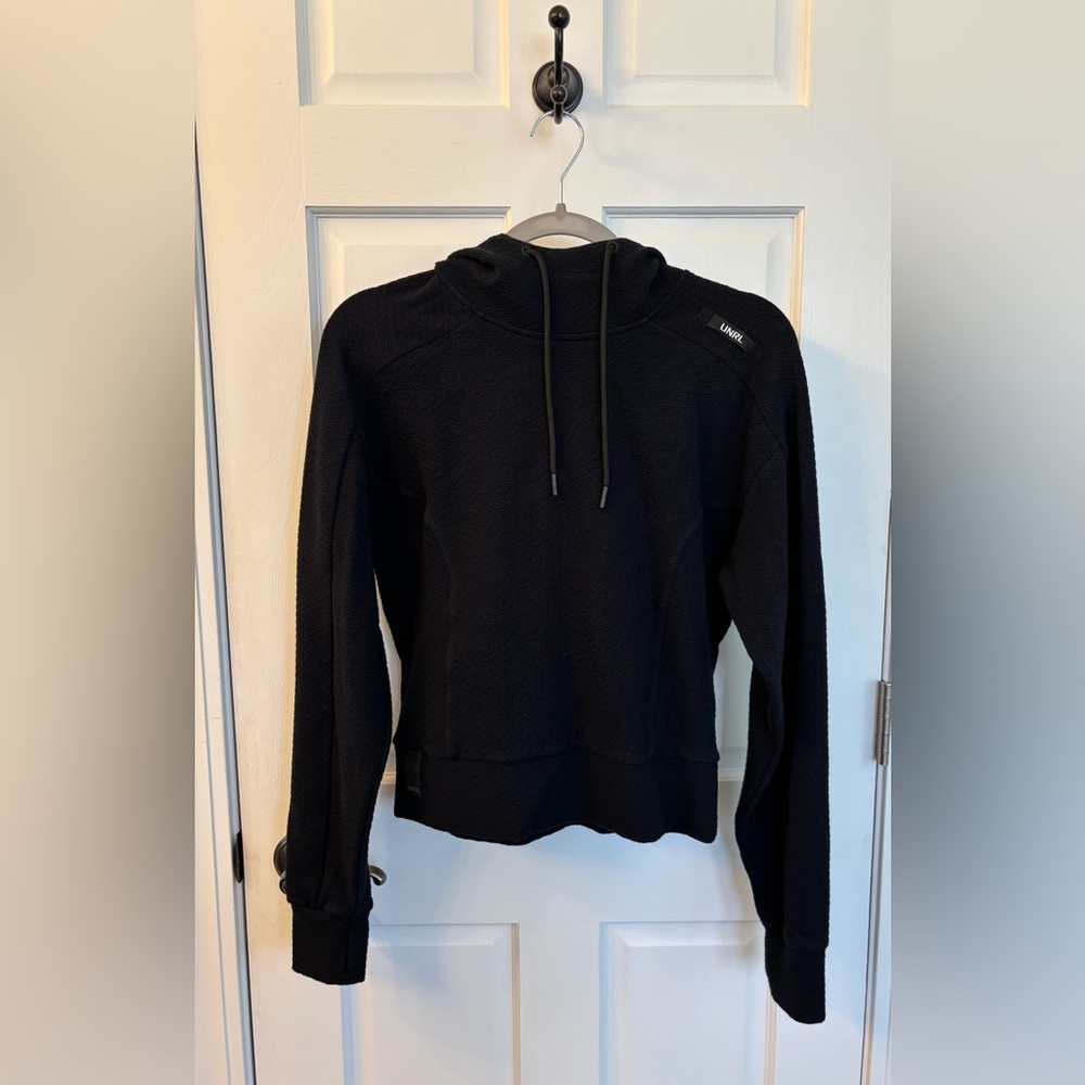 UNRL WOMEN'S ELEVATION HOODIE, Black, Size M